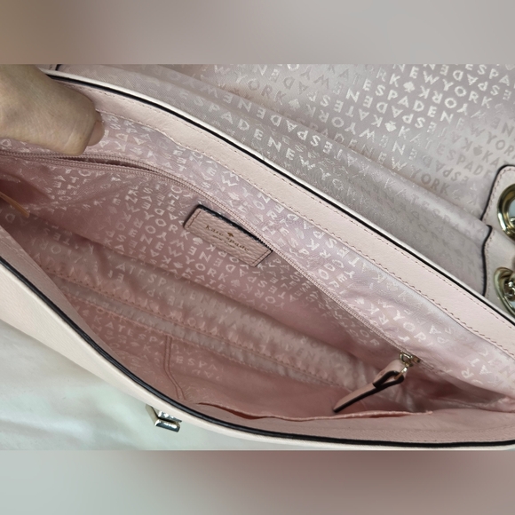 Kate Spade Elegant Leather Pink Quilted Shoulder Bag - Picture 8 of 16